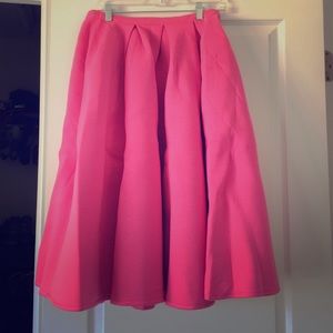 Hot pink Midi Skirt! Looks great with heels 😍