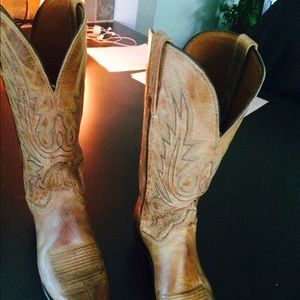 Women's size 7 1/2 B Lucchese western boots