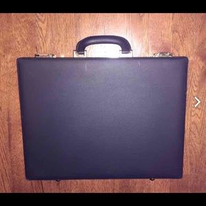 Men's Leather Briefcase.