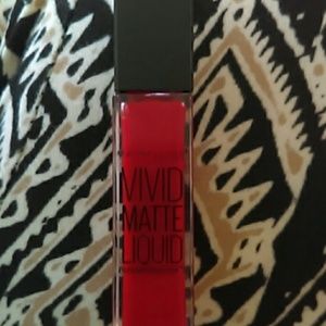 Maybeline vivid latte liquid