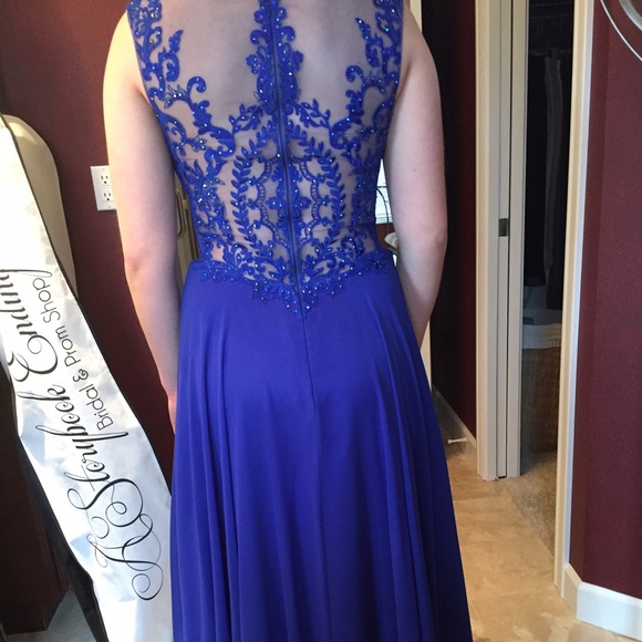 Prom Dress - Picture 2 of 4