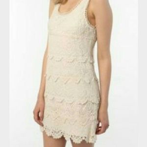 💲SOLD💲 Ivory lace sheath mini dress