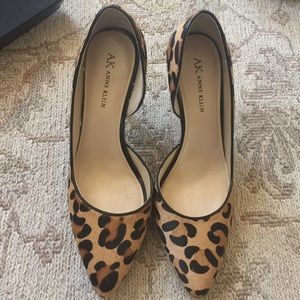 Anne Klein leopard print pony hair pump