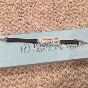 •Sold in Bundle•Swarovski bracelet!