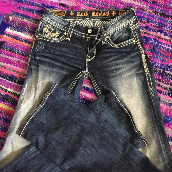 Like new rock revival!! - Picture 2 of 3