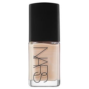 Nars Sheer Glow Foundation in Deauville