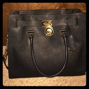 💋💋SOLD!!💋💋Authentic Michael Kors Bag, black