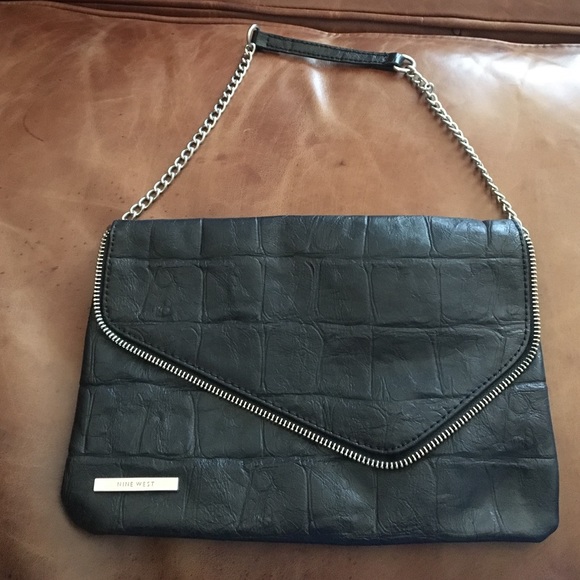 Nine West black wristlet purse