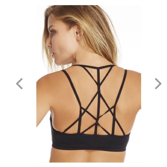 Fabletics black bra!