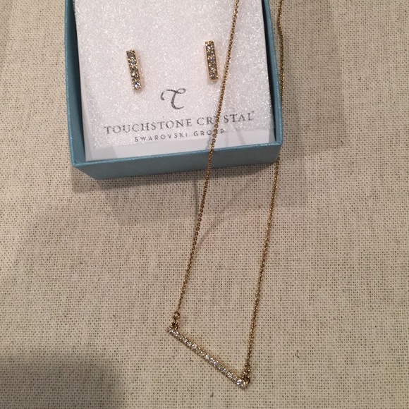 BRAND NEW Swarovski earrings and necklace set!!