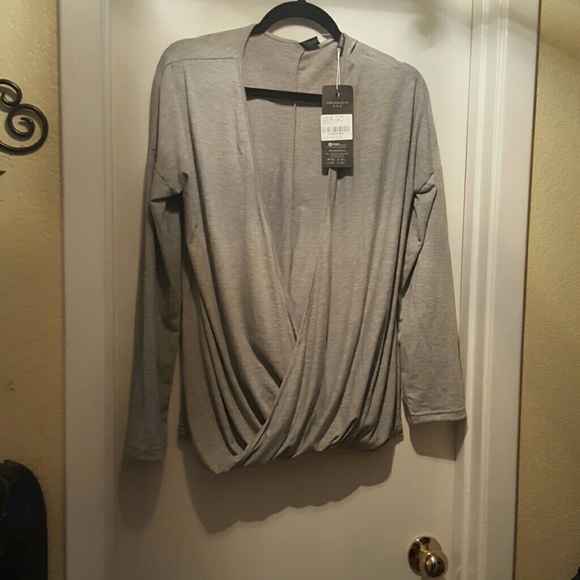 Twist Front Jersey Blouse NWT - Picture 1 of 3