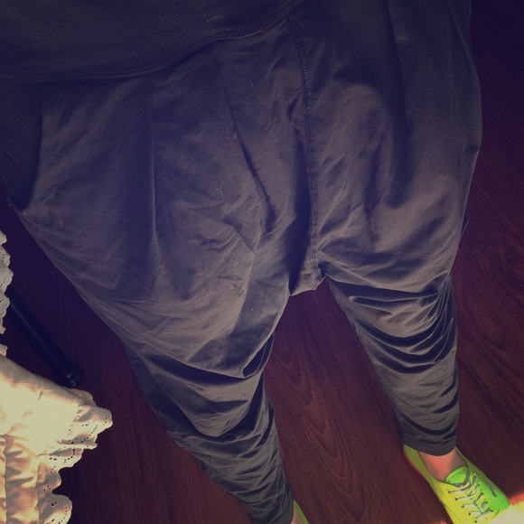 Lululemon mc hammer pants! Make offers:)
