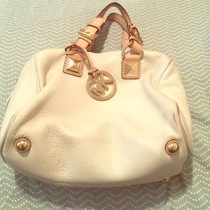 Soft Leather Michael Kors Cream Bag