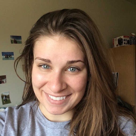 Meet your Posher, Mariah - Picture 1 of 1