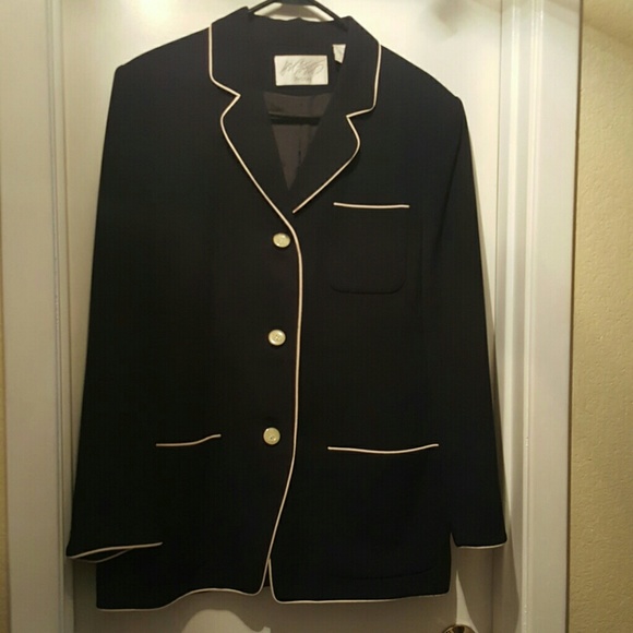 Vintage Lord & Taylor executive blazer.