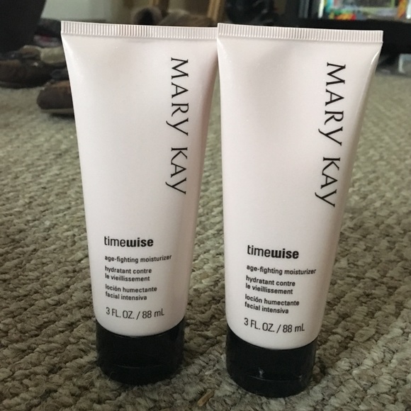 Age-fighting moisturizer