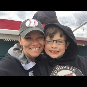 Meet your Posher, Holly