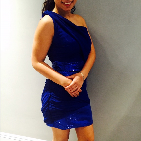 Esley dress - Picture 2 of 4