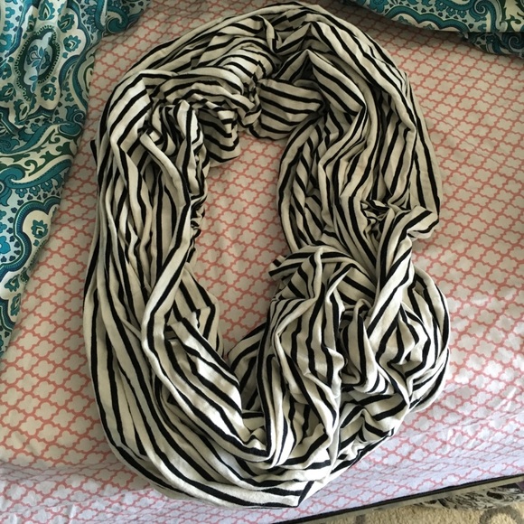 AA striped circle scarf