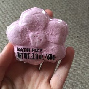 Bath bomb