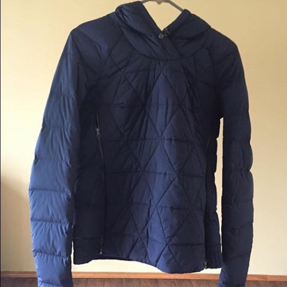 Lululemon Fluffed Up Jacket Size 6