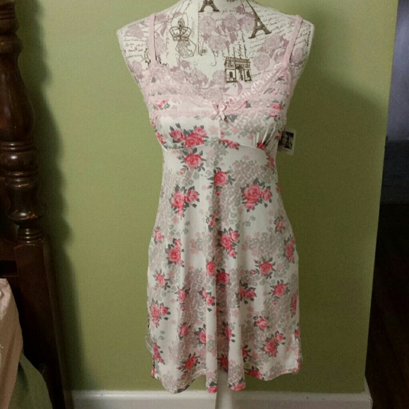 Jessica Simpson Other - Jessica Simpson Nightgown NWT.