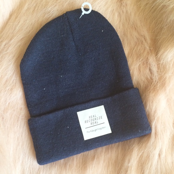 DOPE original beanies - navy ONLY 1 LEFT