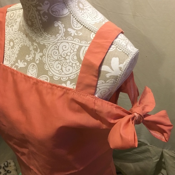Peach colored top - Picture 2 of 3