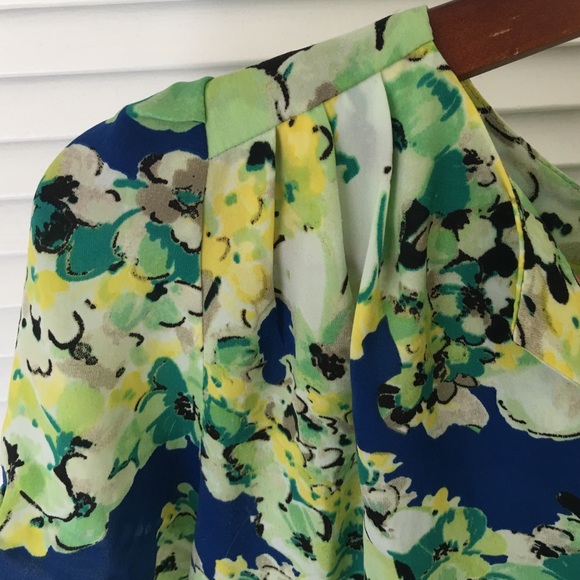 Floral Blouse - Picture 3 of 3