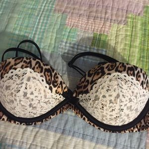 Victoria's Secret 32c bra