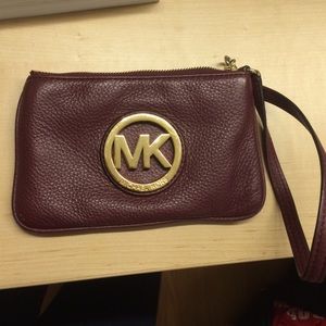 MK BURGUNDY WRISTLET