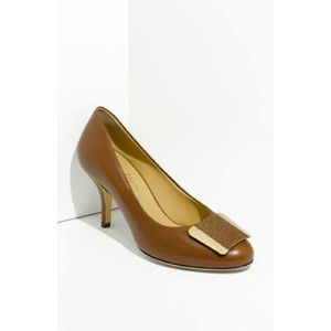 BRAND NEW! Ferragamo Tan Pebble pumps.