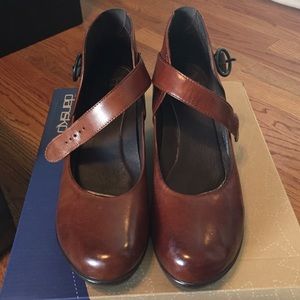 Brand new size 9 Dansko wedge rebel ankle strap