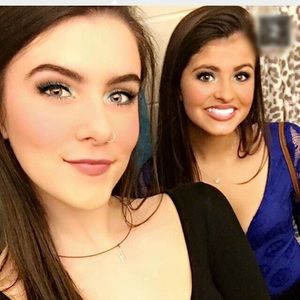 Meet your Posher, Carleigh