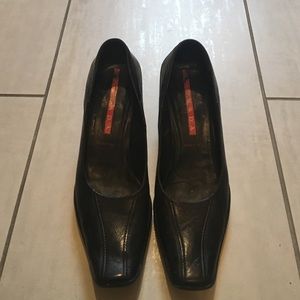 Prada Black leather 2 inch pump pre-owned