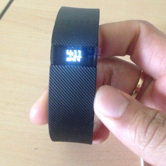 gently used FitBit Charge