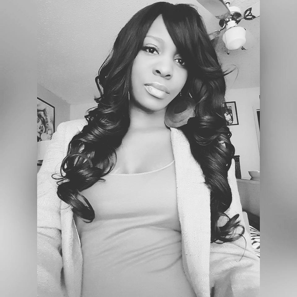 Meet your Posher, Michelle - Picture 1 of 1