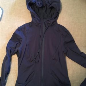 Navy lulu lightweight hoodie.  Size 6