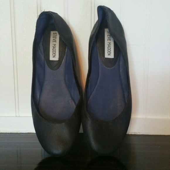Black Steve Madden Ballet Flats
