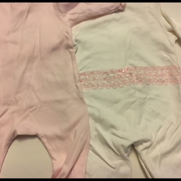 Bundled jumpsuits - Picture 4 of 4