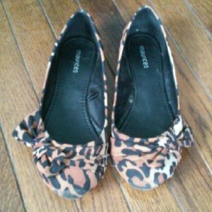 Leopard print flats