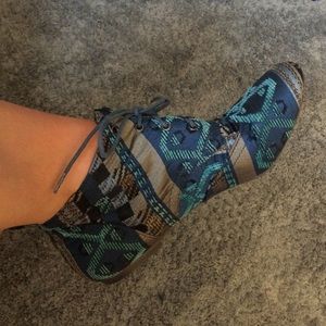Patterned Lace Up Shoes
