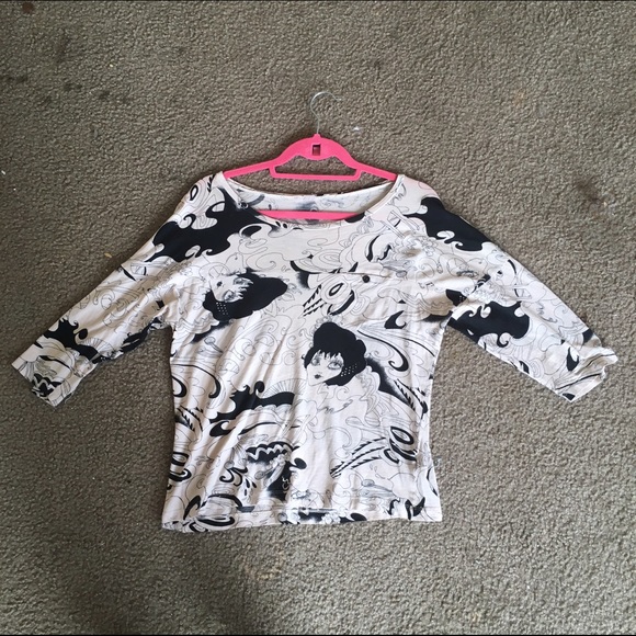 Black and Tan patterned top