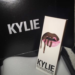 True Brown K Kylie Lipkit