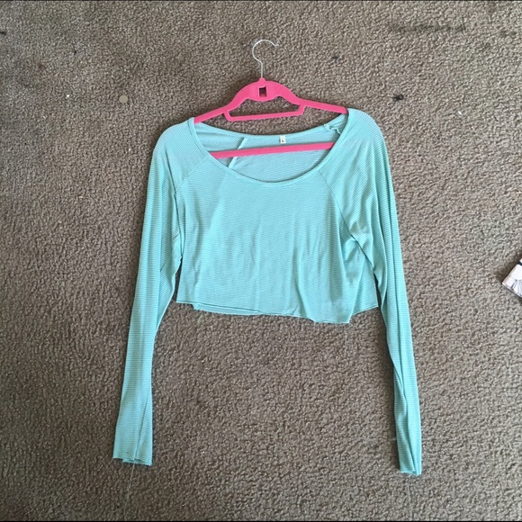 Blue and white stripes long sleeve crop top