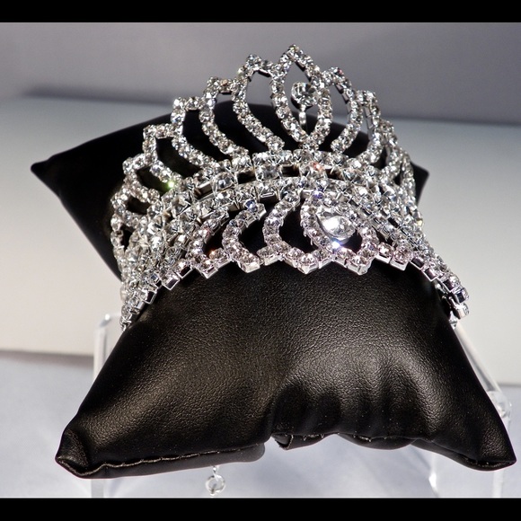 SOLD. Prom or Wedding Bracelet - Picture 4 of 4