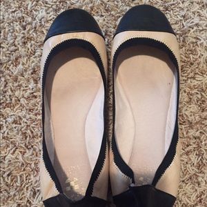 Vince Camuto flats