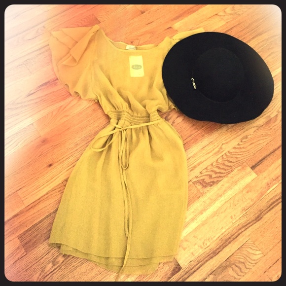 NWT short sleeve dress
