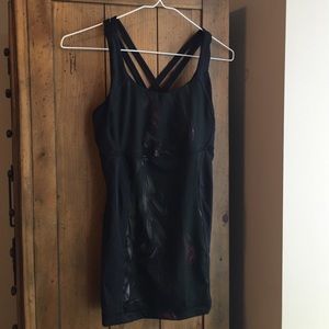 Lululemon performance workout top