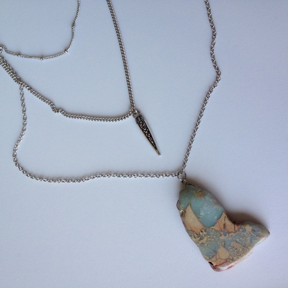 Boutique Jewelry - NEW Boho Stone 3-Layer Necklace